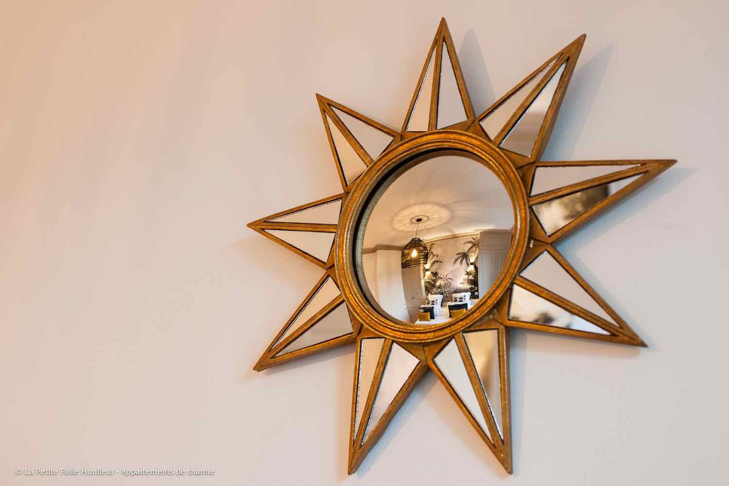 miroir esthetique de la petite folie