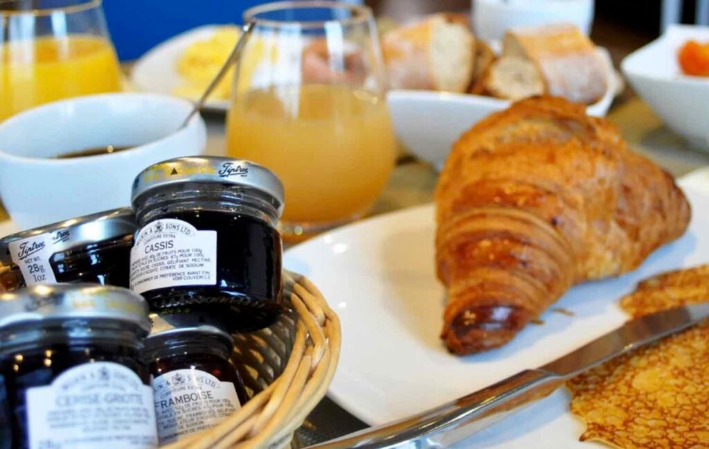 Petit déjeuner chambre d'Hôtes Honfleur