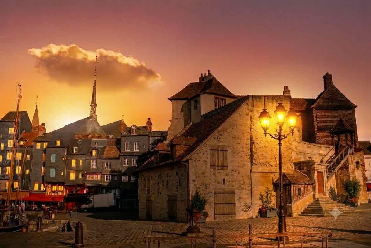 séjour romantique à Honfleur au coucher du soleil